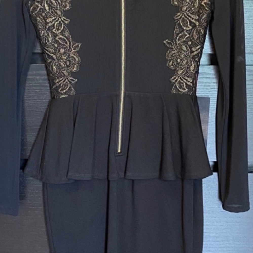 Dress - Picture 2 of 5